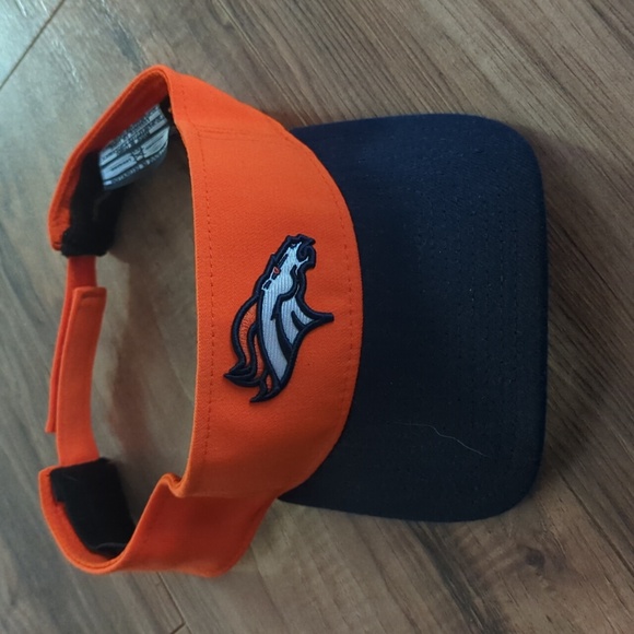 Like New Denver Broncos Unisex Visor Velcro Adjustable Back. Nfl New Era
